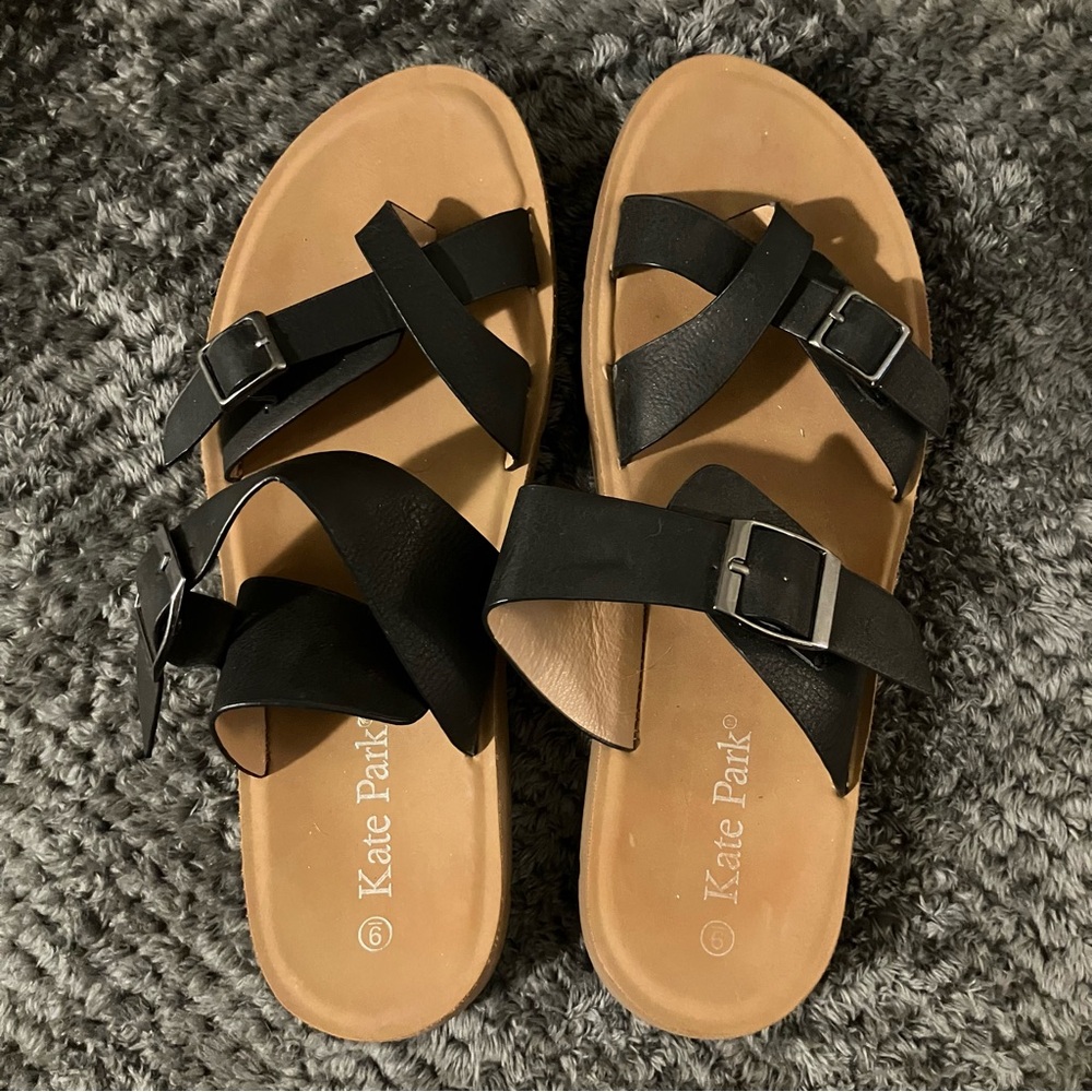 Kate Park Double Buckle Toe Loop Strappy‎ Footbed Sandals - Black Sz 9